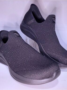 Skechers - Martha Stewart - Black Slip-On Knit Sneakers with Sparkle